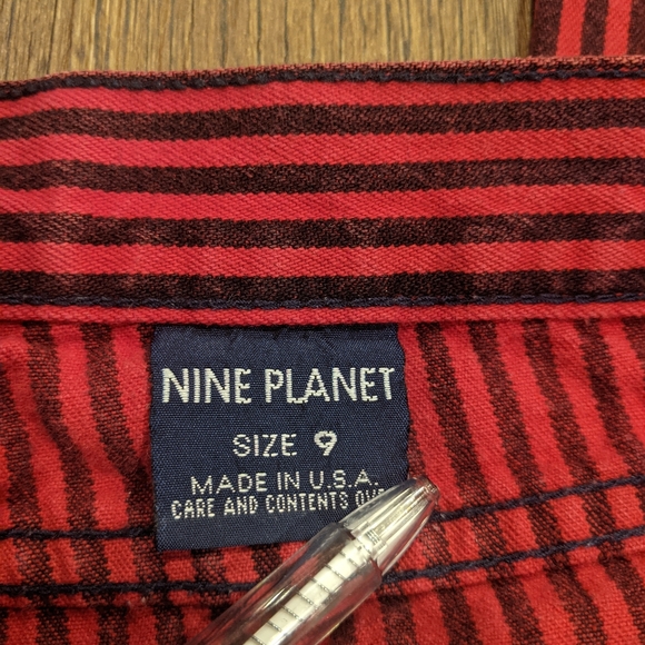 Nine Planet Vintage Y2K low rise flared red and black pinstripe jeans size 9 - Picture 8 of 9